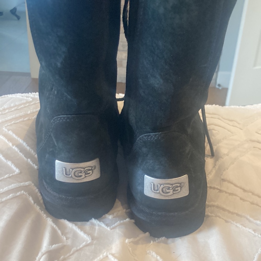 Good condition ugg boots - Picture 2 of 6